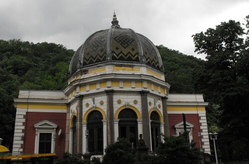 Gara monument istoric din Baile Herculane va fi modernizata: Au fost autorizate lucrari de peste 2 mil euro