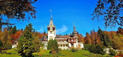 La castelele Peles si Pelisor se fac numai lucrari minore, desi autoritatile incearca inscriere lor in patrimoniul UNESCO