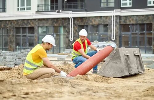 Salariile brute in constructii cresc in continuare