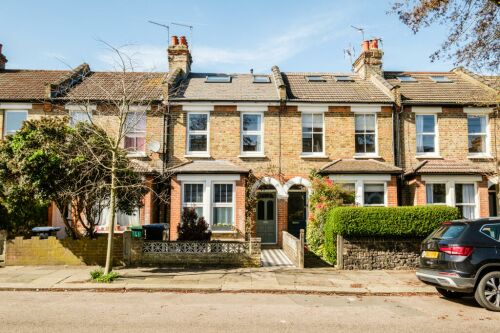 O taxa pe averea imobiliara ar putea rezolva criza locuintelor din Londra